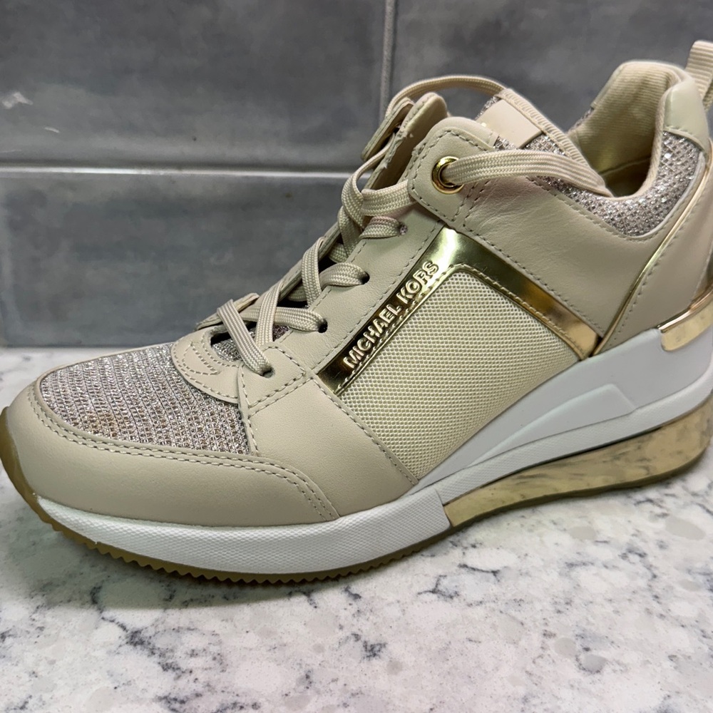 Michael Kors Women's Extreme Georgie  Trainer Sneakers Glitter  SZ 5 Sale 🔥🔥🔥
